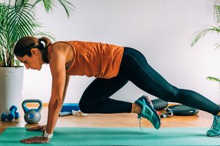 Nie tylko cardio radzi sobie ze spalaniem tłuszczu. Ten trening okazuje się równie skuteczny