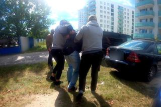 Akcja kontrterrorystów na osiedlu Białostoczek. Zatrzymano podejrzanego o zbrodnię sprzed 30 lat!