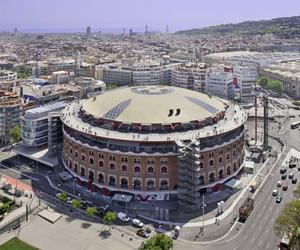 Centrum handlowo-rozrywkowe Las Arenas w Barcelonie