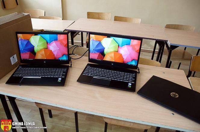 Laptopy i tablety dla uczniów i nauczycieli z Gminy Łomża