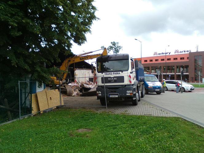 Ruszyła rozbiórka budynku, w którym mieścił się rzeszowski Life House