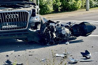 22-letnia kobieta na skuterze potrącona przez samochód