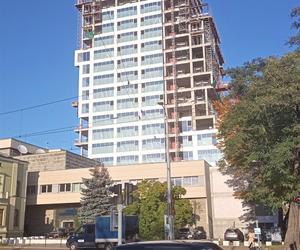 Dawny wieżowiec TVP zmienia się w apartamentowiec