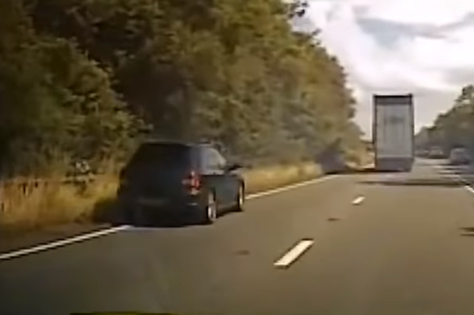 23-latek uciekał policji sportowym Subaru z prędkością 220 km/h!