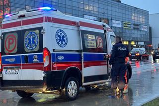 Dramatyczna interwencja w Warszawie. Policjant ranny w wypadku