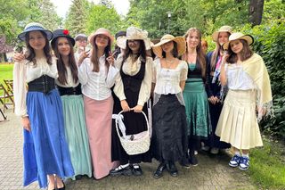 Piknik historyczny II LO w Nowym Sączu 