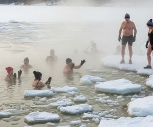 Kraśnicki Klub Morsów zainaugurował sezon. Czego nie wiesz o ich zimowej pasji?