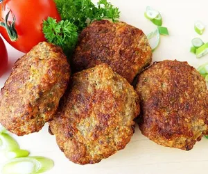 Pyszne dania za bezcen! Jakie są najlepiej oceniane bary mleczne w Łodzi? [GALERIA]