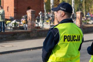 Będą dodatkowe miejsca parkingowe na Wszystkich Świętych w Bydgoszczy 2025. Ruchem pokierują policjanci 