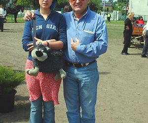 Tak Mateusz i Matylda Damięccy wspominali swojego tatę w Dzień Ojca. Każde po swojemu