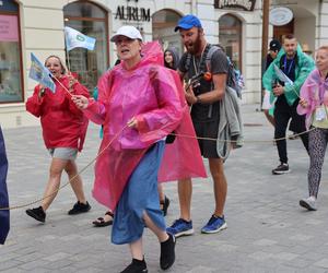 Lubelska Piesza Pielgrzymka na Jasną Górę 2024. Pątnikom deszcz niestraszny!