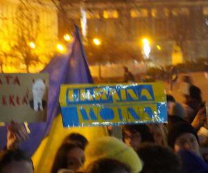 Manifestacja w trzecią rocznicę wybuchu wojny w Ukrainie