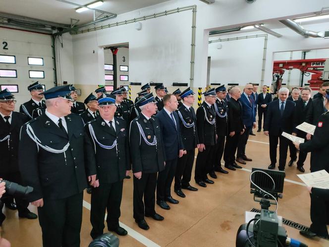 Łomża. Strażacy ochotnicy dostali promesy na zakup wozów strażackich