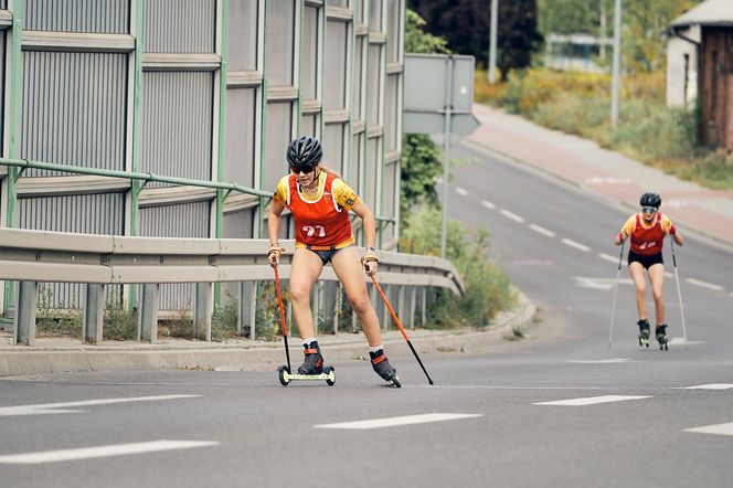 W pierwszym dniu zawodów o Puchar Polski w biegach na nartorolkach Marwe Cup zawodnicy wzięli udział w sprincie techniką dowolną