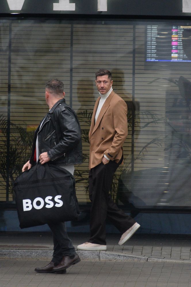 Robert Lewandowski przyleciał na kadrę