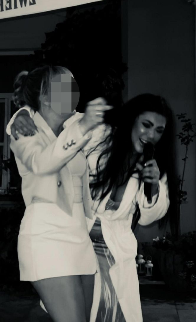 Iwona Węgrowska zagrała koncert w szlafroku