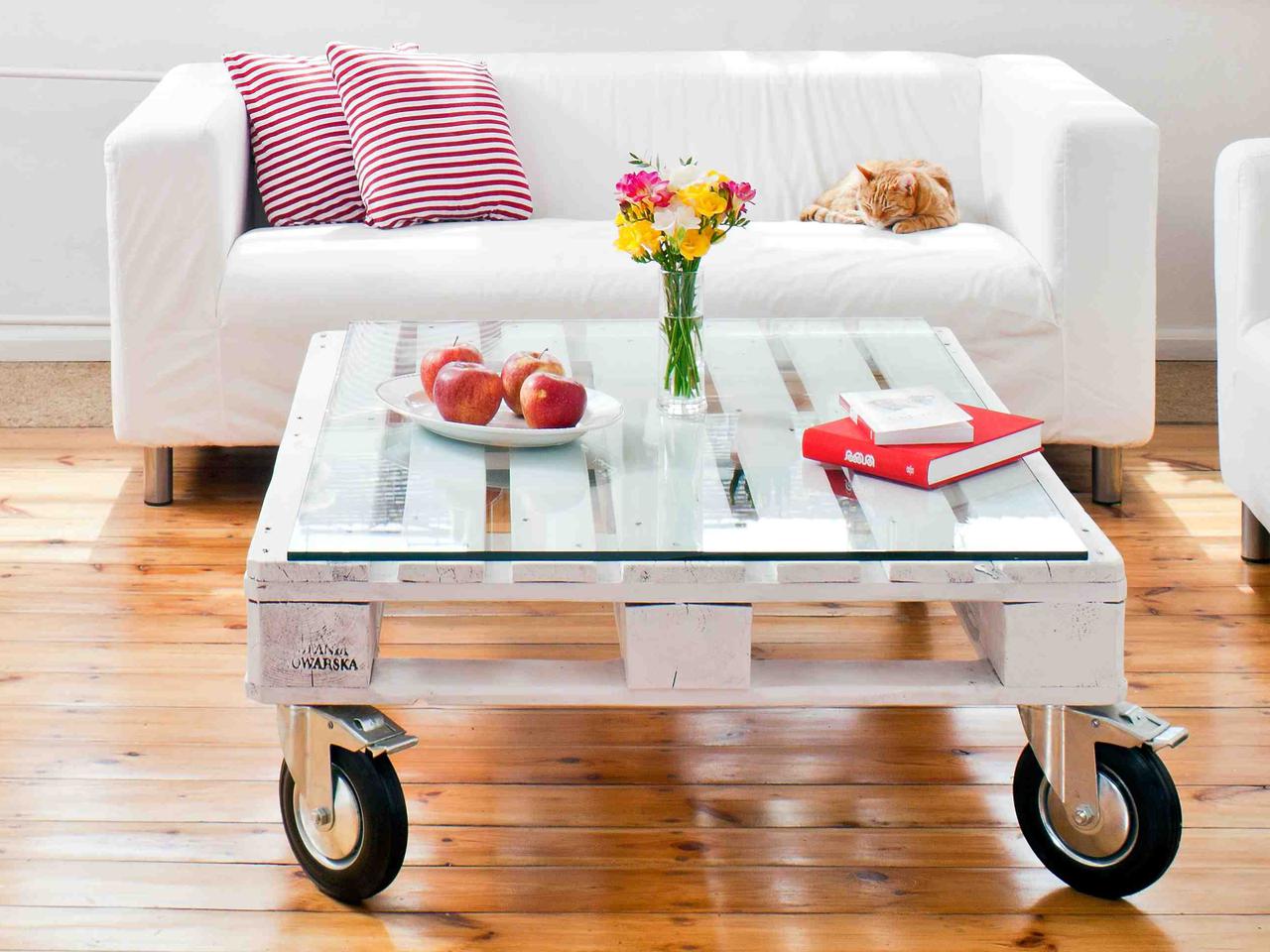 Stoik z palet na kółkach - zrób to sam. Instrukcja krok po kroku