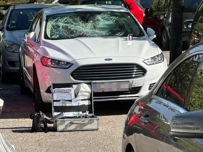 Uszkodzone samochody na Mokotowie