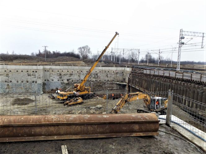 Przeciskanie wiaduktu pod torami kolejowymi na obwodnicy Oświęcimia