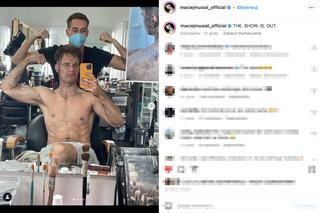 Maciej Musiał podbija świat klatą