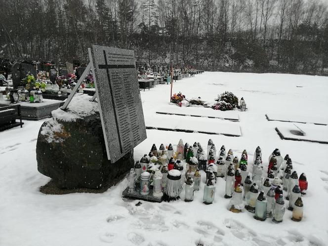 Trzebinia. W ciągu ostatniego półtora roku powstało tu około 25 zapadlisk. To oficjalne dane, bo mieszkańcy mówią nawet o dwukrotnej liczbie
