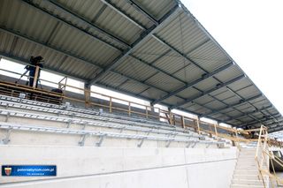Nowa trybuna na stadionie Polonii Bytom nabiera kształtów. Mamy zdjęcia