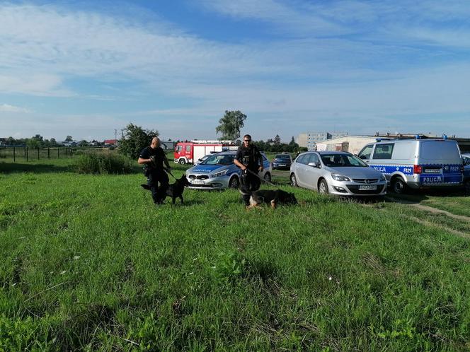 Łódzkie: Poszukiwano go prze kilka dni, ale ON JUŻ NIE ŻYŁ. Policja zatrzymała jego kolegę. Co się stało w Żychlinie?