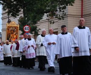 75 lat temu obraz Matki Boskiej w Lublinie zapłakał. Wierni uczcili rocznicę „Cudu lubelskiego” procesją różańcową