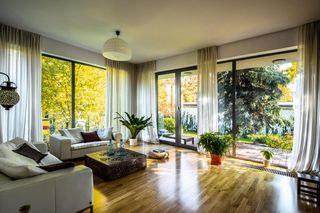 Nietypowy modernistyczny dom