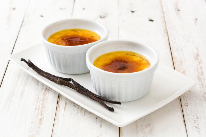 Crème brûlée - klasyczny przepis z miodową nutką