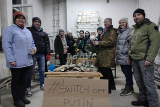 Polacy jadą z darami na ukraiński front