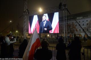Jarosław Kaczyński na uroczystości odsłonięcia pomnika brata