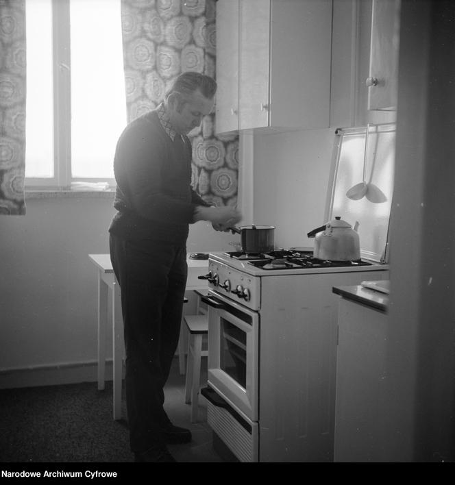 Kuchnie PRL – lata 70., hotel pracowniczy