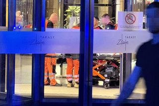 Warszawa. Kobieta skoczyła z piętra w Złotych Tarasach