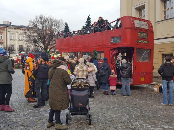 Ekstremalne Mikołajki z NGO w Lesznie przyciagnęły tłumy mieszkańców