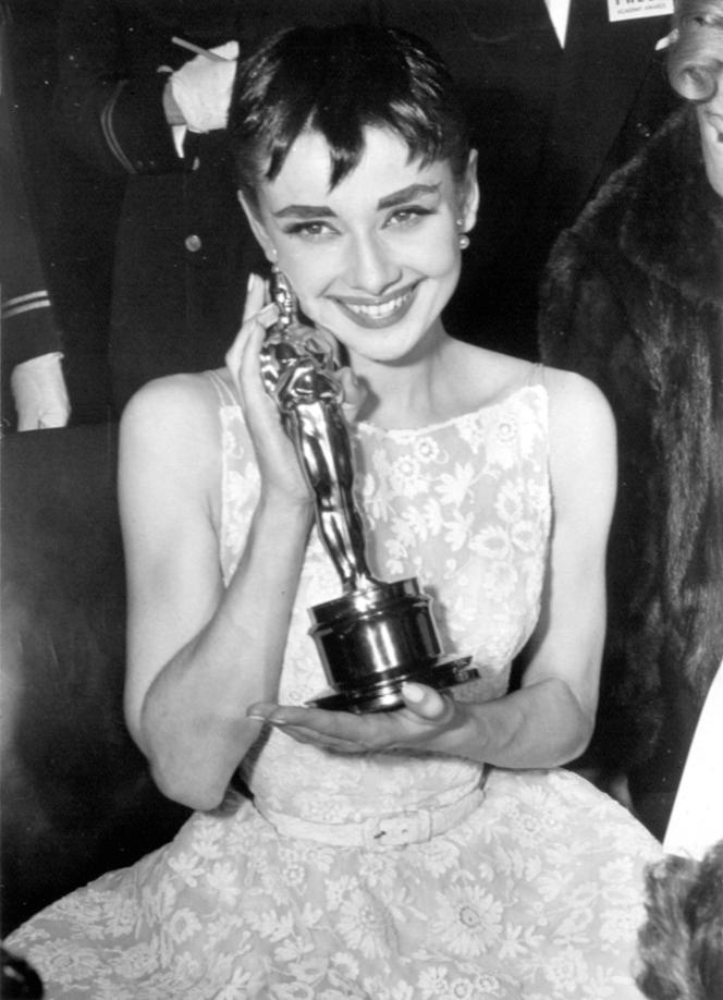 Audrey Hepburn z Oscarem w 1954 roku