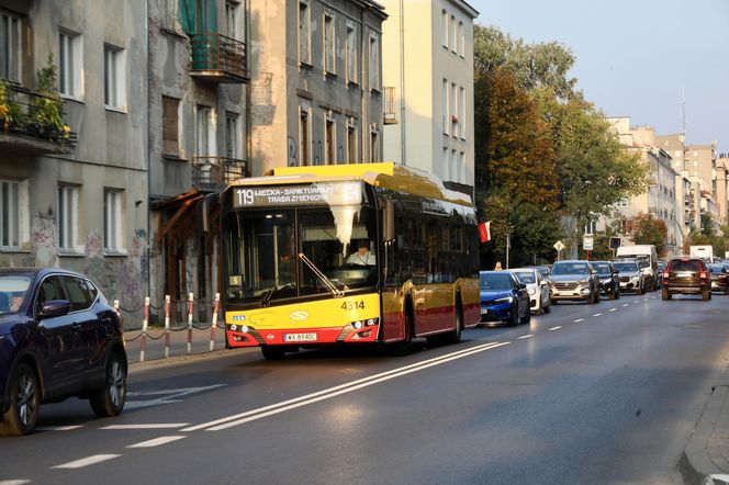 Tego na pewno nie wiedzieliście o komunikacji miejskiej w Warszawie! Najdłuższa linia autobusowa ma blisko 40 km