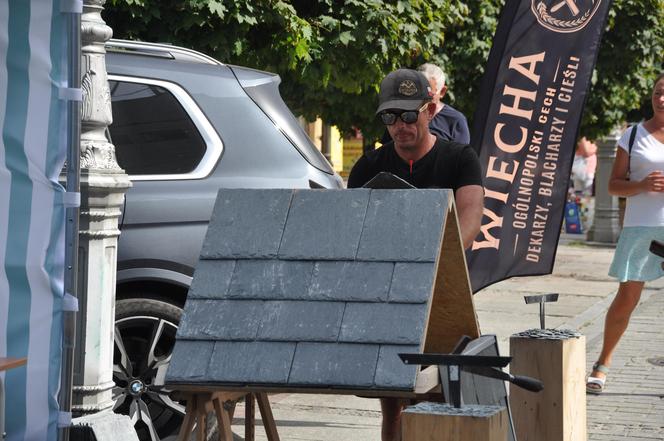 Rzemieślniczy Bazar w Kielcach. Były stoiska handlowe oraz atrakcje