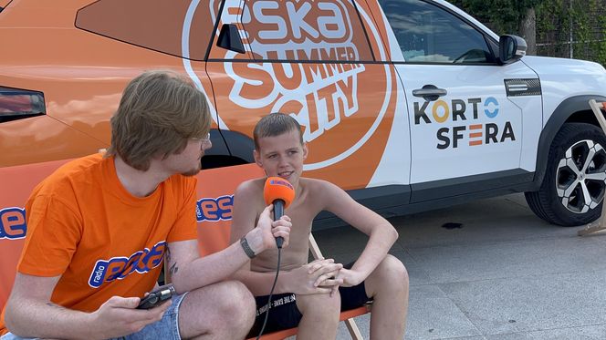 Wakacyjny patrol Eska Summer City na olsztyńskiej Plaży Miejskiej