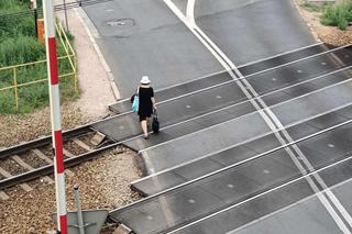 Mieszkańcy Targówka i Pragi czekali na to od lat. Powstanie przejście przez tory przy Naczelnikowskiej