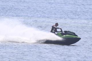 Prezydent Duda szaleje na skuterze 