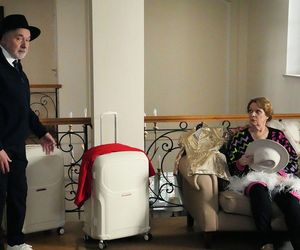 Barwy szczęścia odc. 3197. Józefina Rawiczowa (Elżbieta Jarosik), Andrzej Zastoja-Modelski (Leon Charewicz)