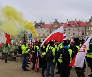 Protest rolników 20 marca w Lublinie. Przeszli ulicami miasta pod LUW