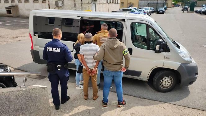 Ogólnopolska akcja policji. Tysiące funkcjonariuszy, ponad 1500 zatrzymanych. Zdjęcia z działań