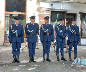 Trwają obchody Święta Policji w Lesznie. Świętują policjanci i policjantki