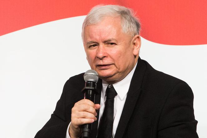 Jarosław Kaczyński w Starachowicach. Uhonoruje pamięć matki