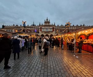 Szopkarze i tania strefa z jedzeniem. Nowe targi świąteczne w Krakowie alternatywą dla jarmarku na Rynku