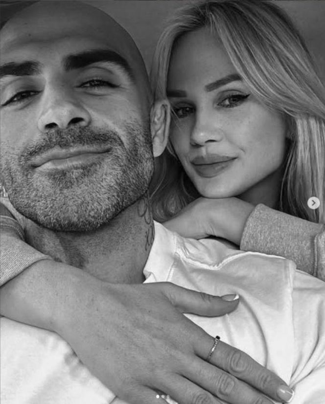 Błyskawiczna zmiana statusu. Akop Szostak w kwietniu się rozwiódł, a w czerwców oświadczył ponownie