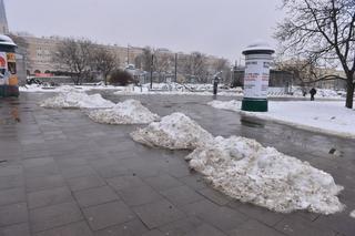 Potężna śnieżyca zasypała Warszawę