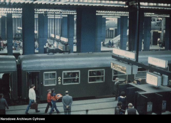 Dworzec Warszawa Centralna pod koniec lat 70. XX wieku